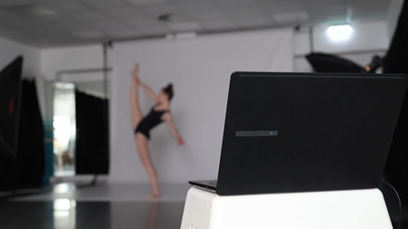 Aus einem Ballettstudio wird ein Fotostudio